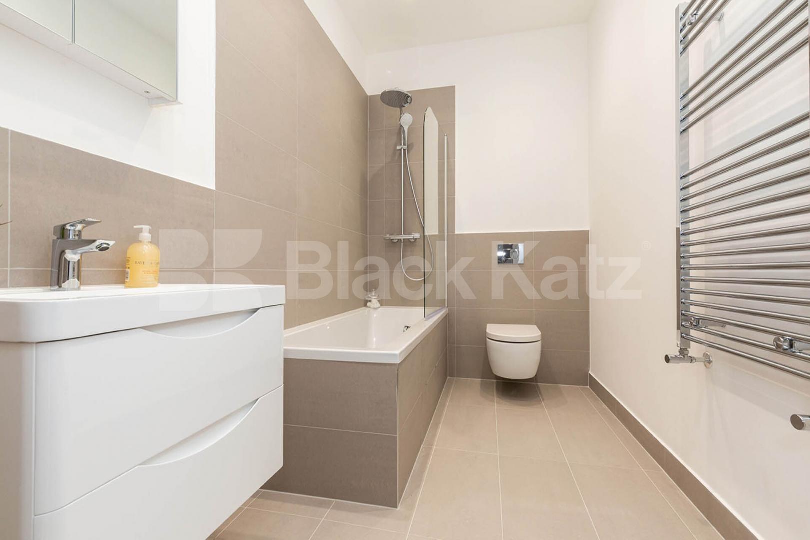 Fantastic opportunity to rent a warehouse  conversion   Eagle Wharf Road , Old Street - Shoreditch